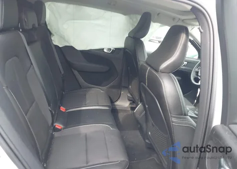 2020 Volvo Xc40 T5 Momentum from USA, damaged, VIN YV4162UK1L2183876